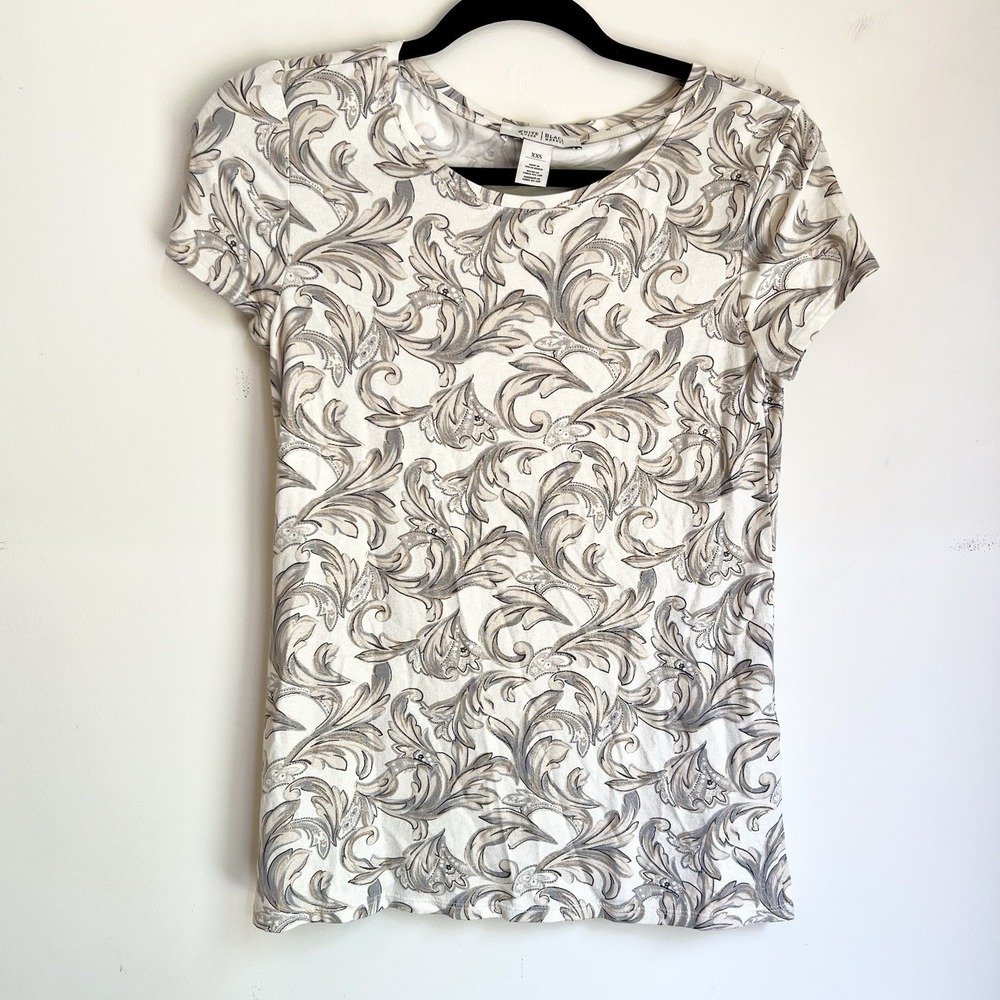 White House Black Market Grey White Scroll Paisley Short Sleeve Top XXS - Picture 1 of 4